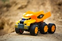 CAMION VOLQUETE CAT R/C.