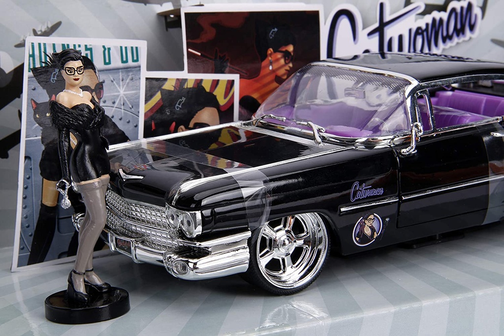 CATWOMAN CADILLAC COUPE DEV.