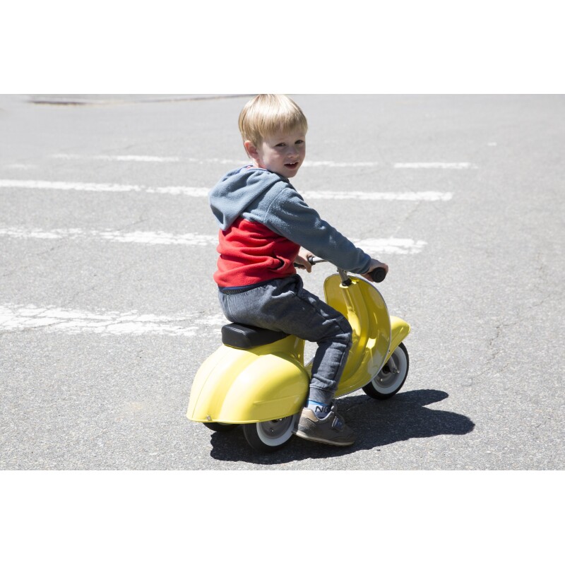 CORREPASILLOS VESPA AMARILLA