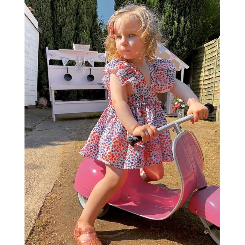 CORREPASILLOS VESPA ROSA