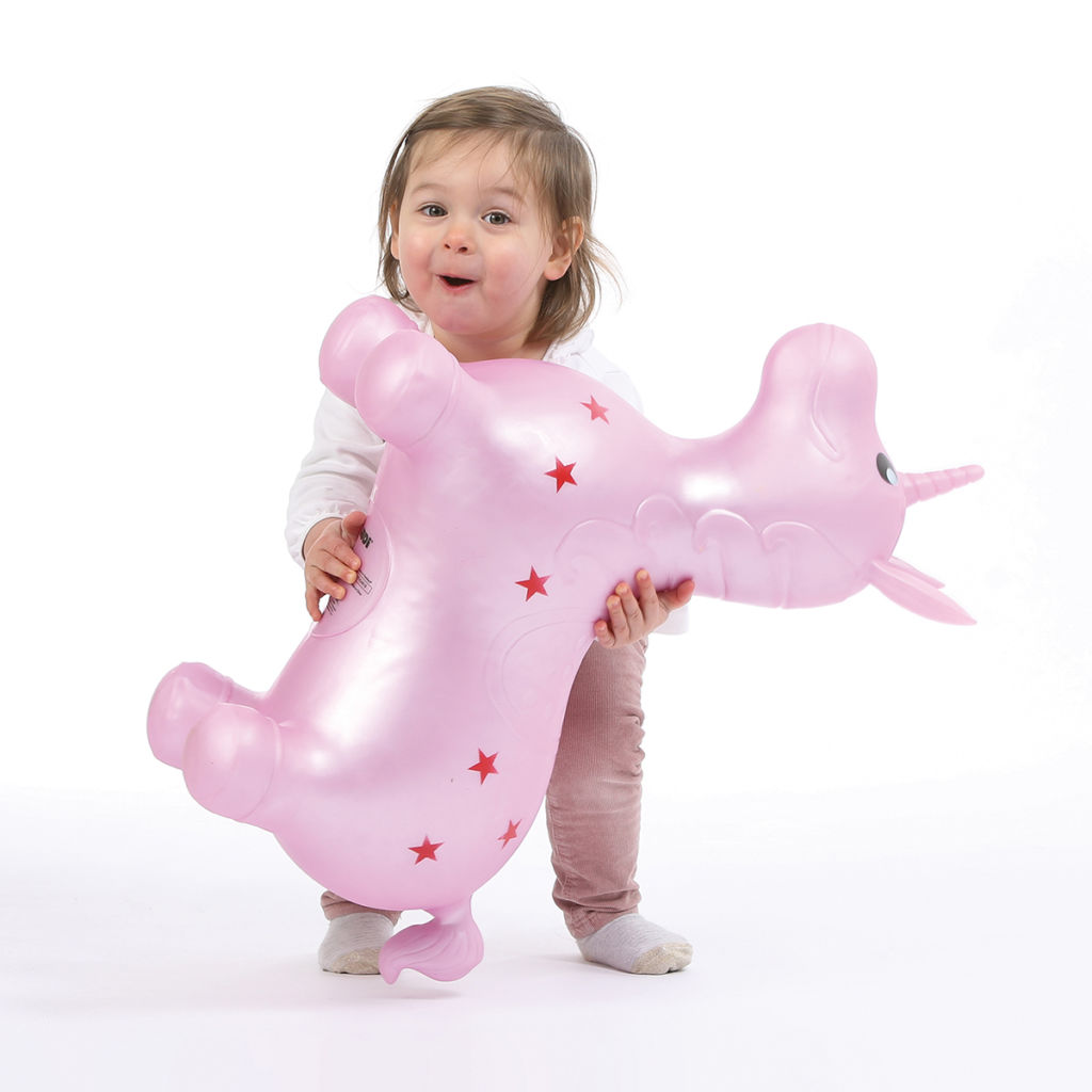 MI UNICORNIO SALTARIN