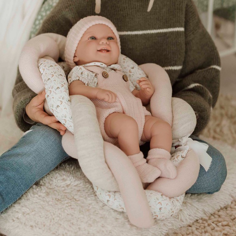 MUÑECA ZOE ROSA C/COJIN 42CM