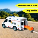 AMBULANCIA UME 18 CM.