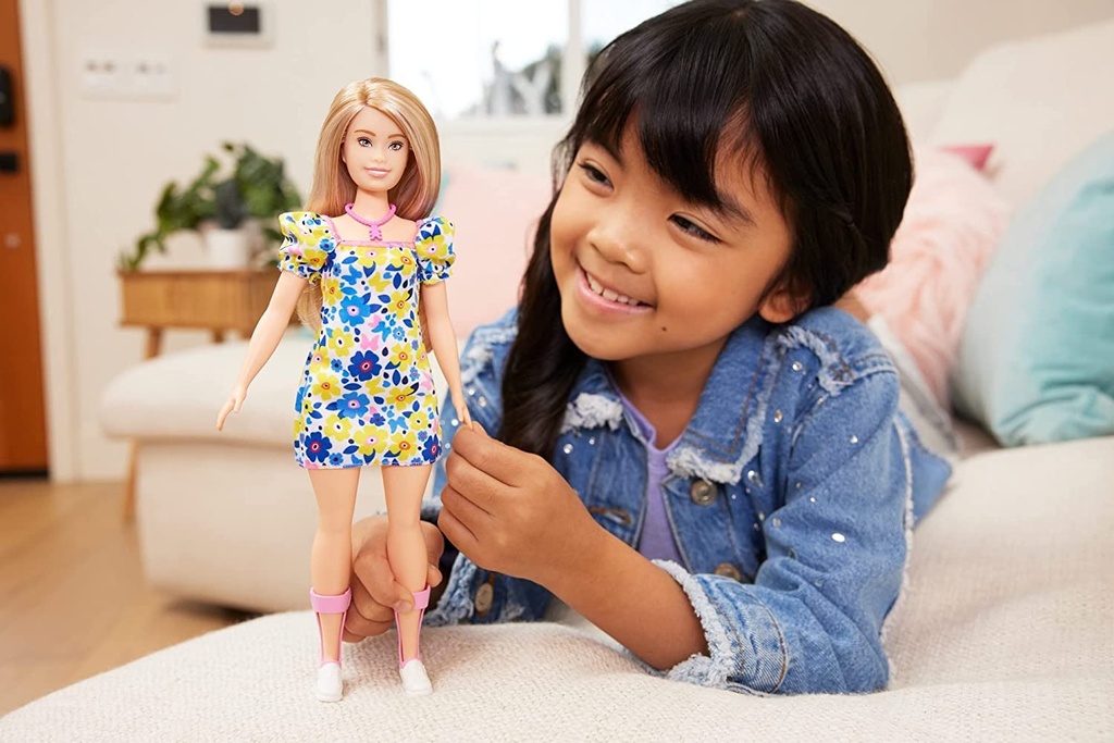 BARBIE FASHIONISTA SIND.DOWN