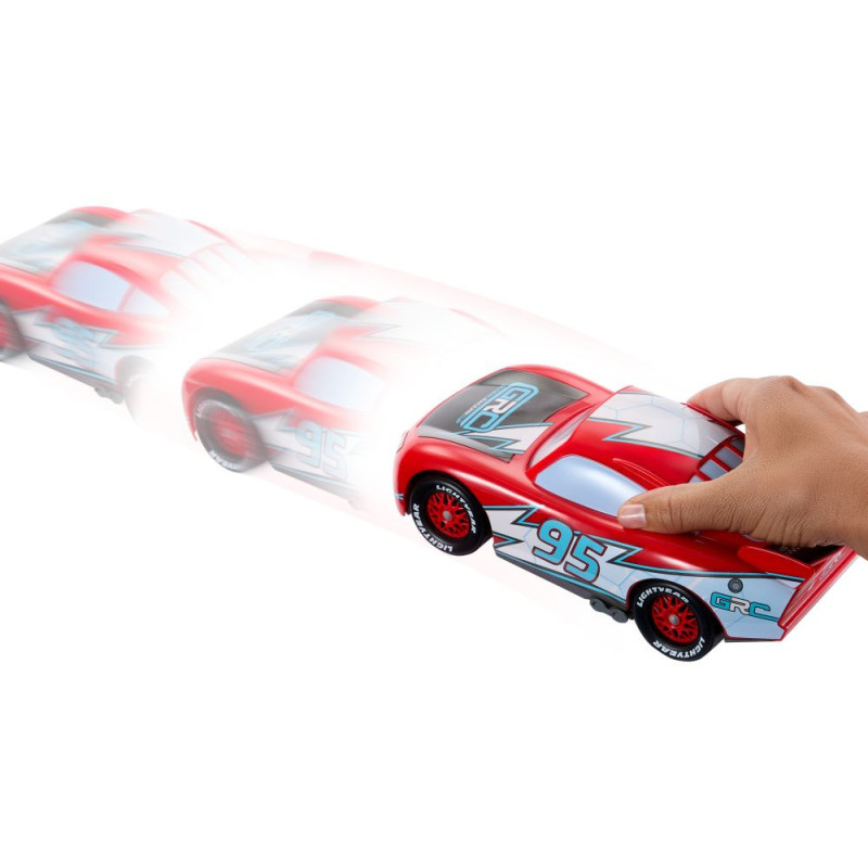 RAYO McQUEEN DERRAPA Y CORRE