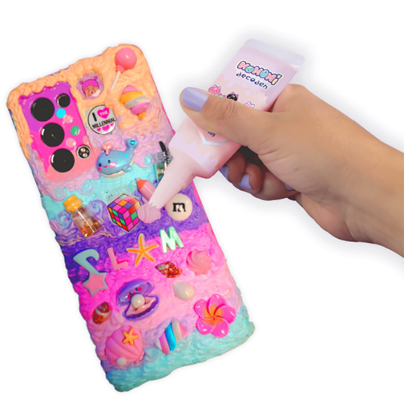 DECORA TU CARCASA MOMOMI