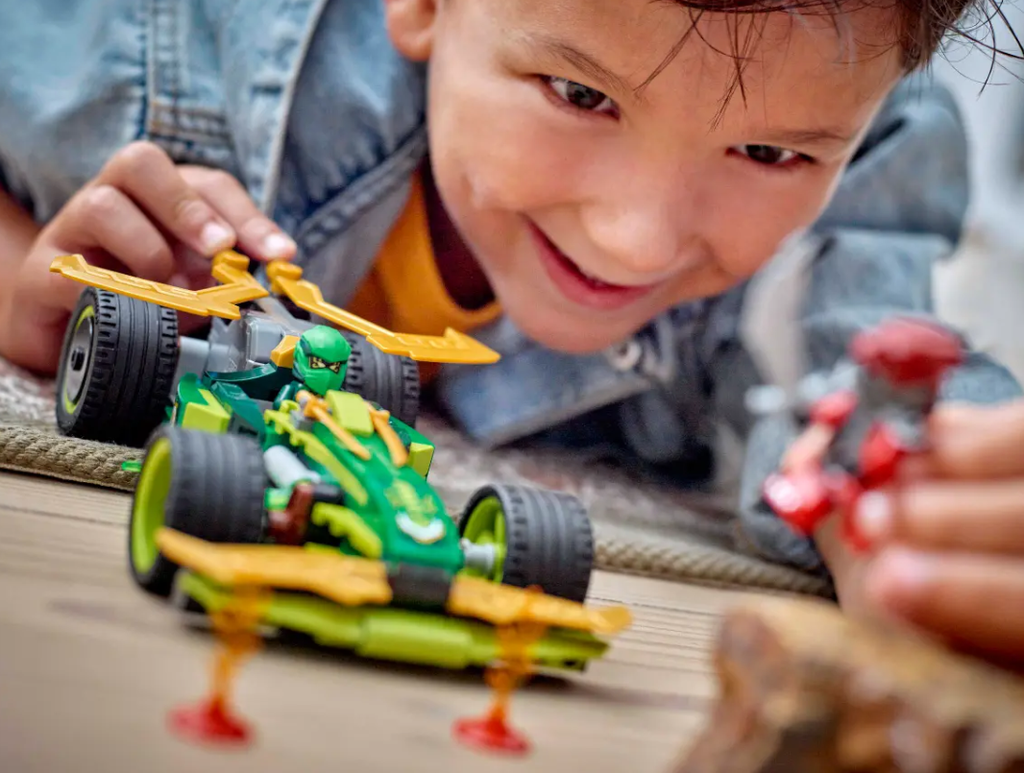 NINJAGO COCHE CARRERAS