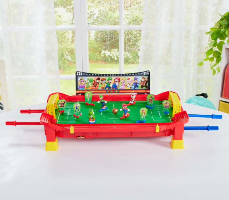 SUPER MARIO FOOTBALL STRIKER