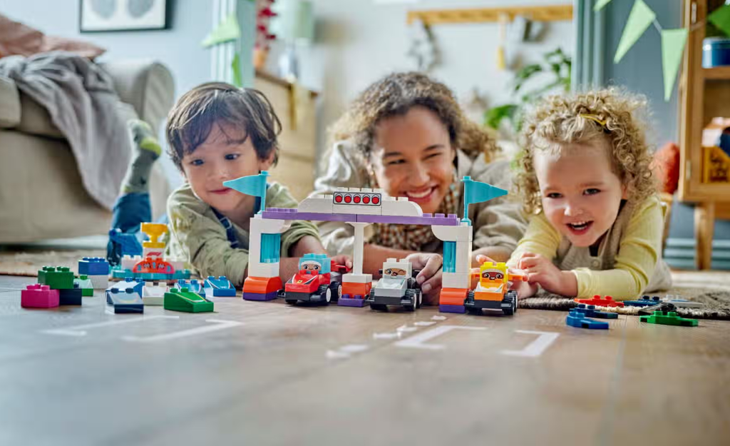 COCHES DE CARRERAS Y PILOTOS