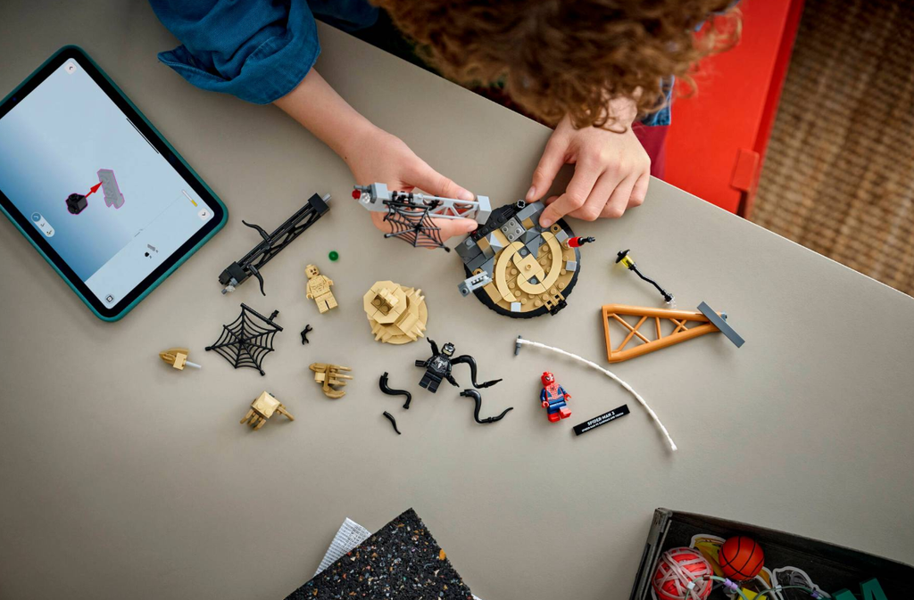 BATALLA SPIDERMAN vs.SANDMAN