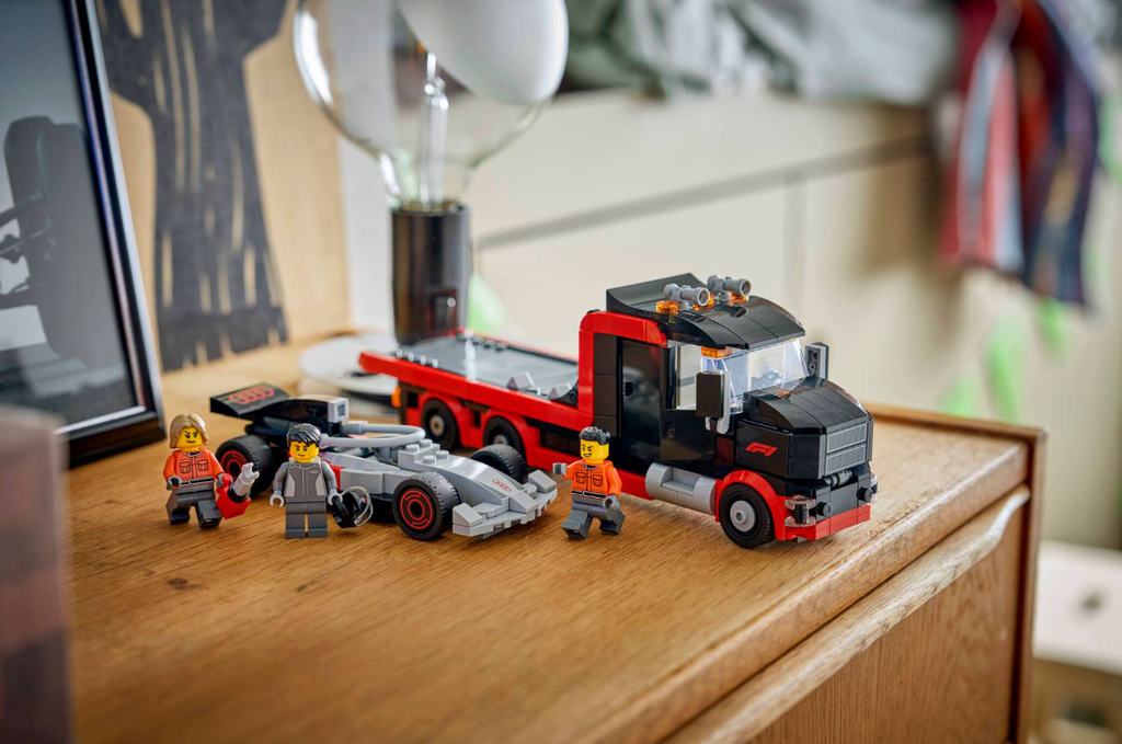 CAMION EXPOSICION F1