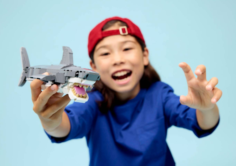 FEROZ TIBURON COFRE TESORO